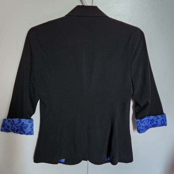 Ladies Hello Kitty Blazer - Picture 2 of 6